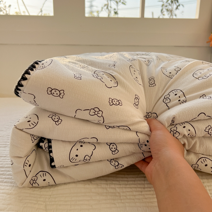 91家纺网 家纺一手货源 找家纺 韩巢家纺 2025夏季新款A类云感双层纱花边款夏被夏凉被空调被薄被子 贝壳边-猫咪恋人