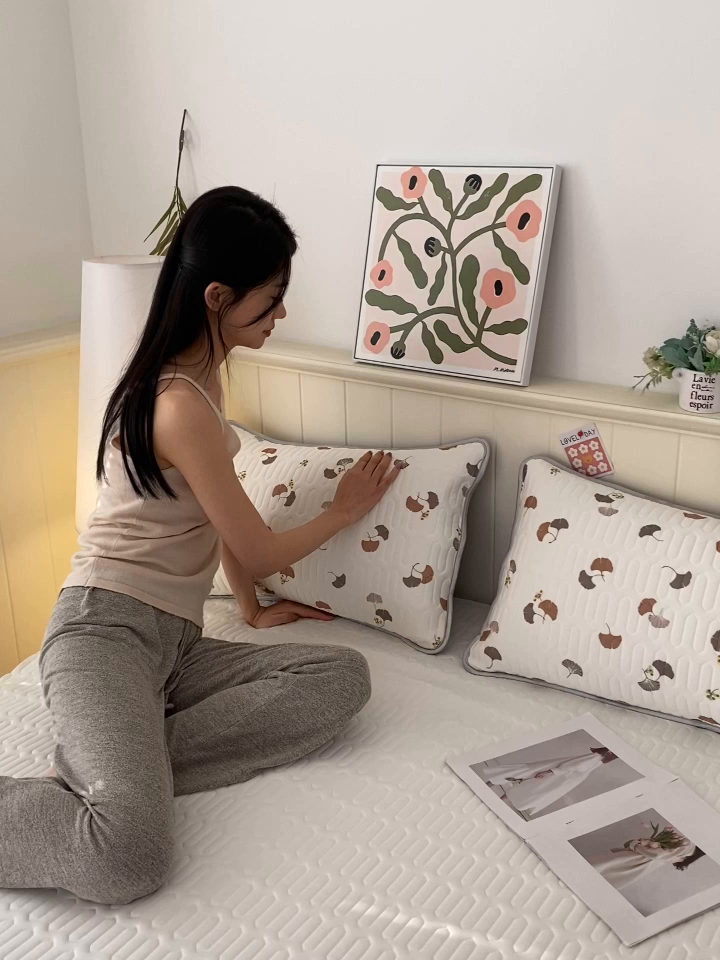 91家纺网 家纺一手货源 找家纺 芯宜佳 2025新款A类凉感丝乳胶单人枕套 自然之韵