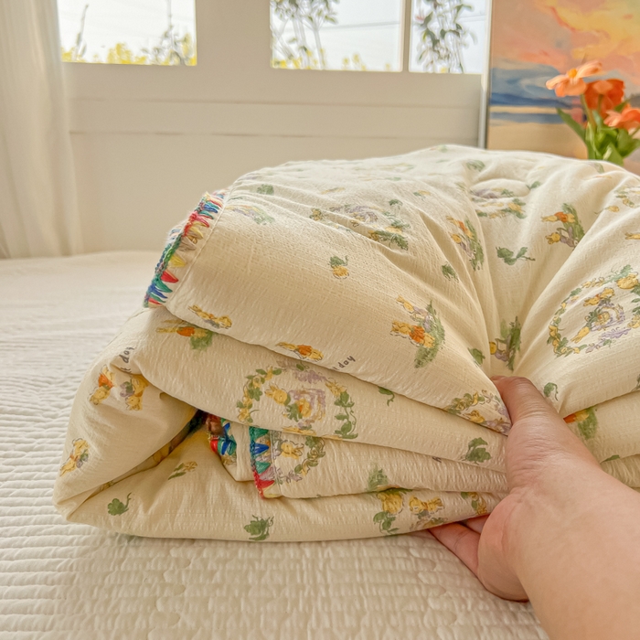 91家纺网 家纺一手货源 找家纺 韩巢家纺 2025夏季新款A类云感双层纱花边款夏被夏凉被空调被薄被子 贝壳边-兔子的世界