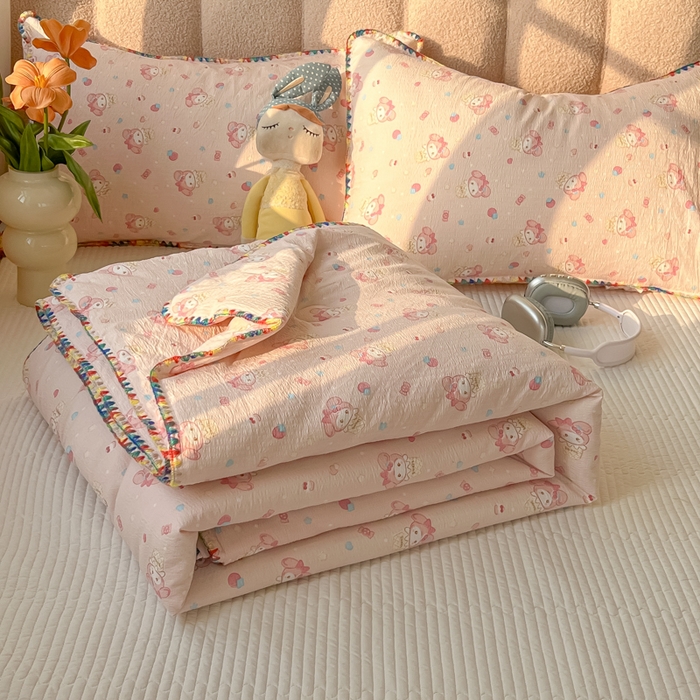 91家纺网 家纺一手货源 找家纺 韩巢家纺 2025夏季新款A类云感双层纱花边款夏被夏凉被空调被薄被子 贝壳边-小美冰激凌