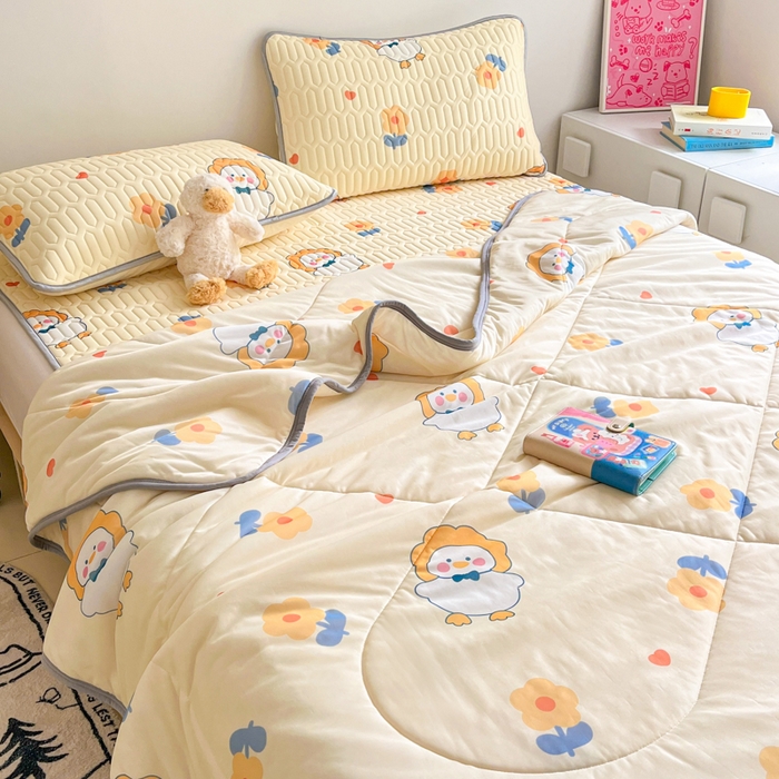 91家纺网 家纺一手货源 找家纺 沐慕 2025新款小清新凉感丝夏被凉席四件套 萌萌鸭