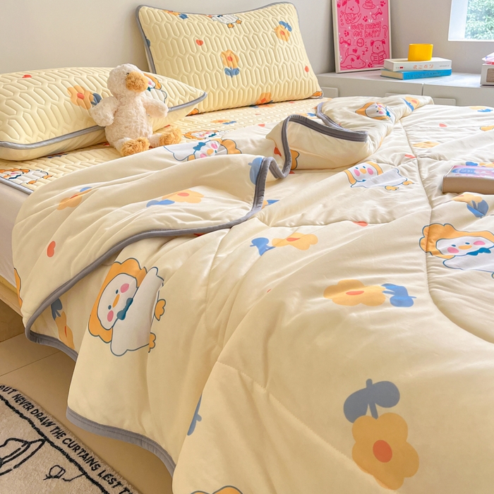 91家纺网 家纺一手货源 找家纺 沐慕 2025新款小清新凉感丝夏被凉席四件套 萌萌鸭