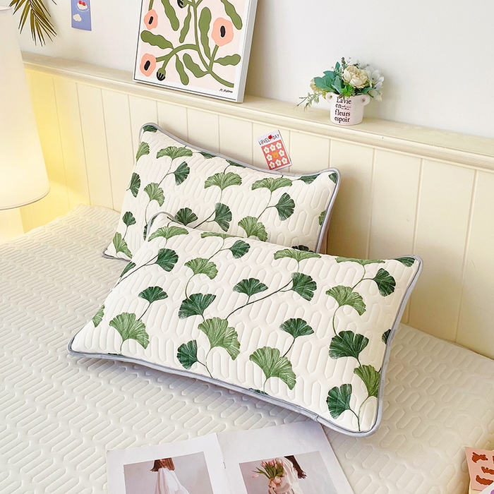 91家纺网 家纺一手货源 找家纺 芯宜佳 2025新款A类凉感丝乳胶单人枕套 秋叶缤纷-绿