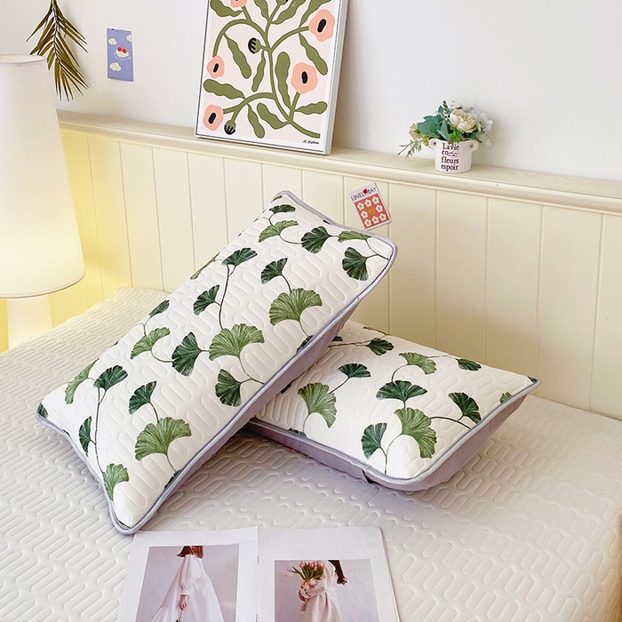 91家纺网 家纺一手货源 找家纺 芯宜佳 2025新款A类凉感丝乳胶单人枕套 秋叶缤纷-绿