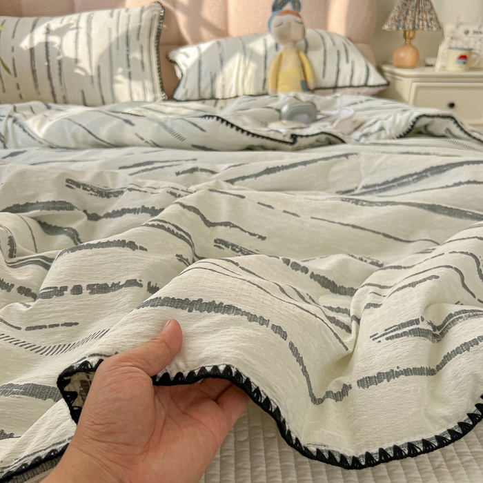 91家纺网 家纺一手货源 找家纺 韩巢家纺 2025夏季新款A类云感双层纱花边款夏被夏凉被空调被薄被子 贝壳边-云边星辰