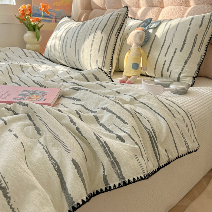 91家纺网 家纺一手货源 找家纺 韩巢家纺 2025夏季新款A类云感双层纱花边款夏被夏凉被空调被薄被子 贝壳边-云边星辰