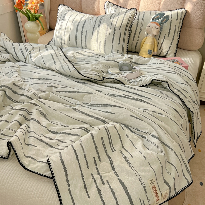 91家纺网 家纺一手货源 找家纺 韩巢家纺 2025夏季新款A类云感双层纱花边款夏被夏凉被空调被薄被子 贝壳边-云边星辰