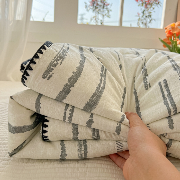 91家纺网 家纺一手货源 找家纺 韩巢家纺 2025夏季新款A类云感双层纱花边款夏被夏凉被空调被薄被子 贝壳边-云边星辰