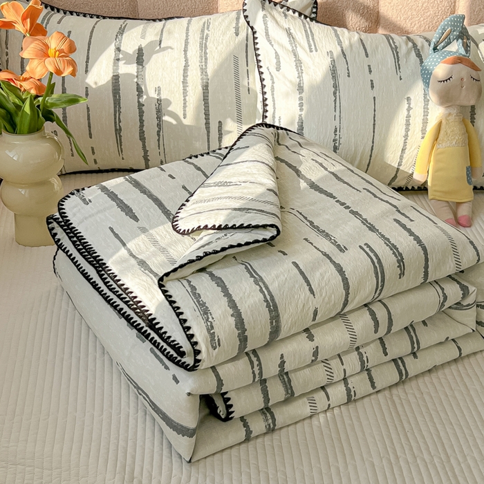 91家纺网 家纺一手货源 找家纺 韩巢家纺 2025夏季新款A类云感双层纱花边款夏被夏凉被空调被薄被子 贝壳边-云边星辰