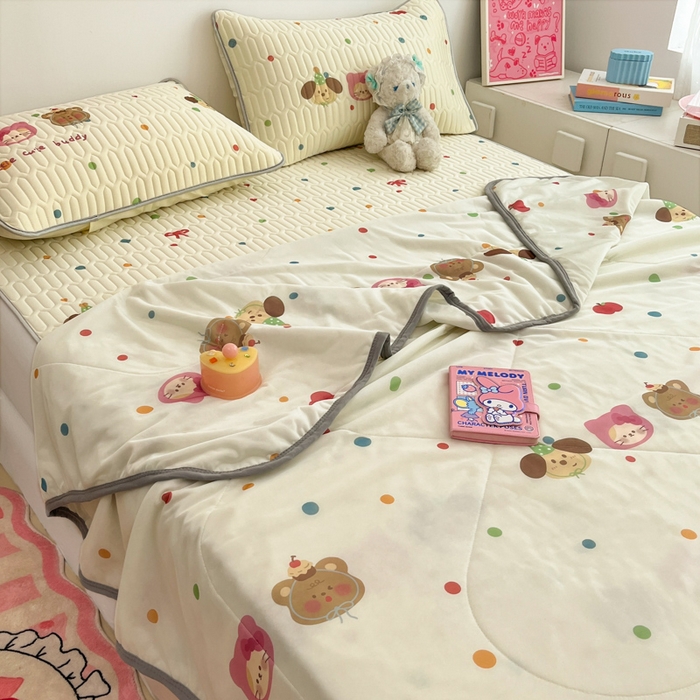 91家纺网 家纺一手货源 找家纺 沐慕 2025新款小清新凉感丝夏被凉席四件套 三小只