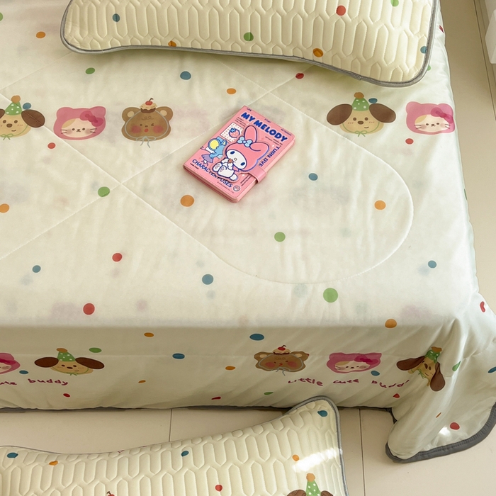 91家纺网 家纺一手货源 找家纺 沐慕 2025新款小清新凉感丝夏被凉席四件套 三小只