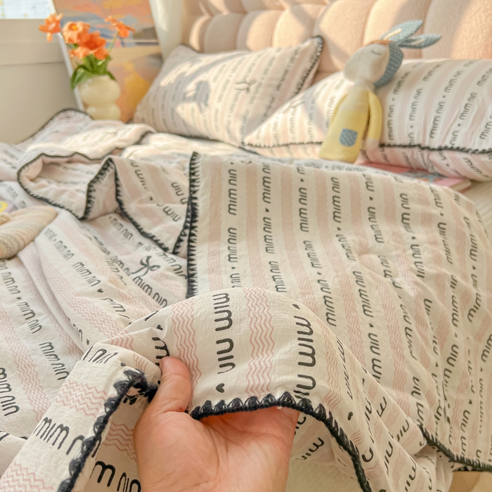 91家纺网 家纺一手货源 找家纺 韩巢家纺 2025夏季新款A类云感双层纱花边款夏被夏凉被空调被薄被子 贝壳边-韵味粉