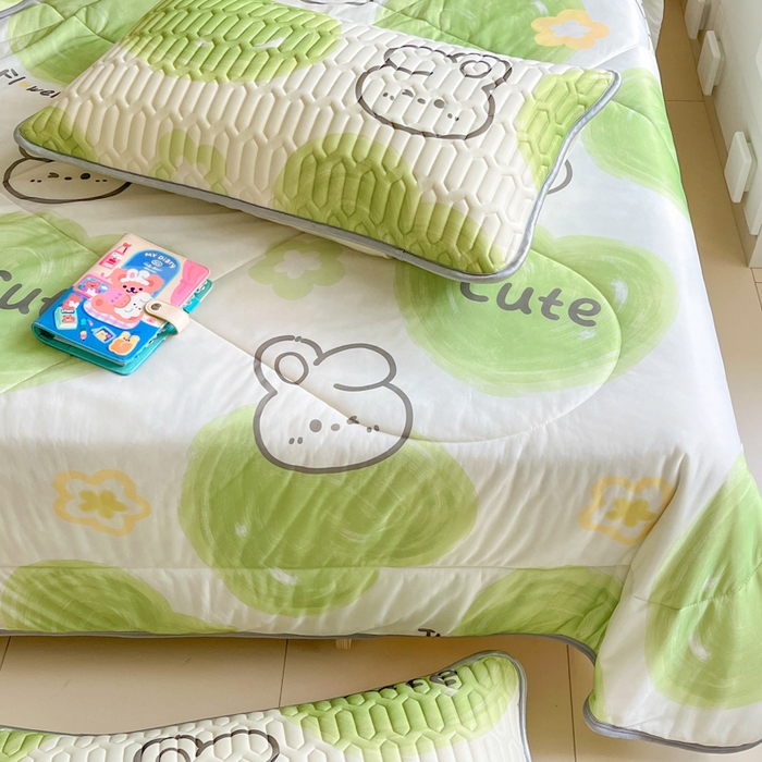 91家纺网 家纺一手货源 找家纺 沐慕 2025新款小清新凉感丝夏被凉席四件套 森系兔