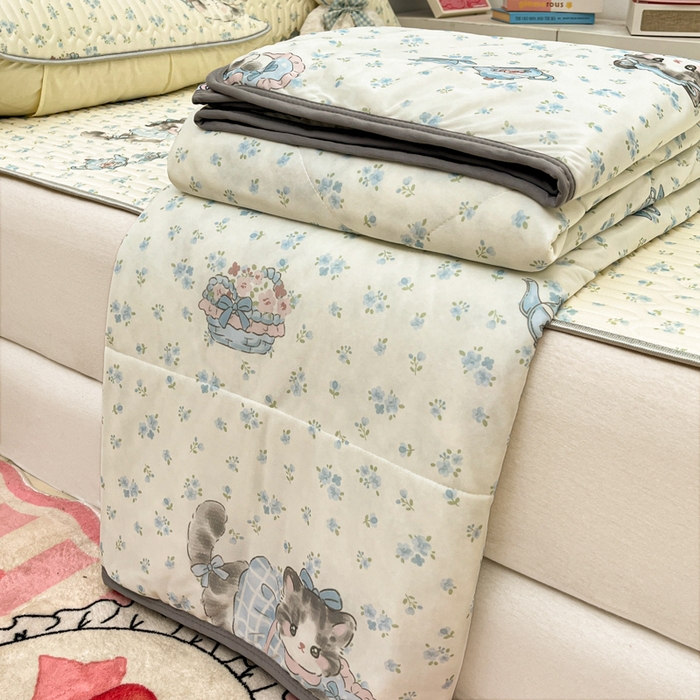 91家纺网 家纺一手货源 找家纺 沐慕 2025新款小清新凉感丝夏被凉席四件套 碎花小猫