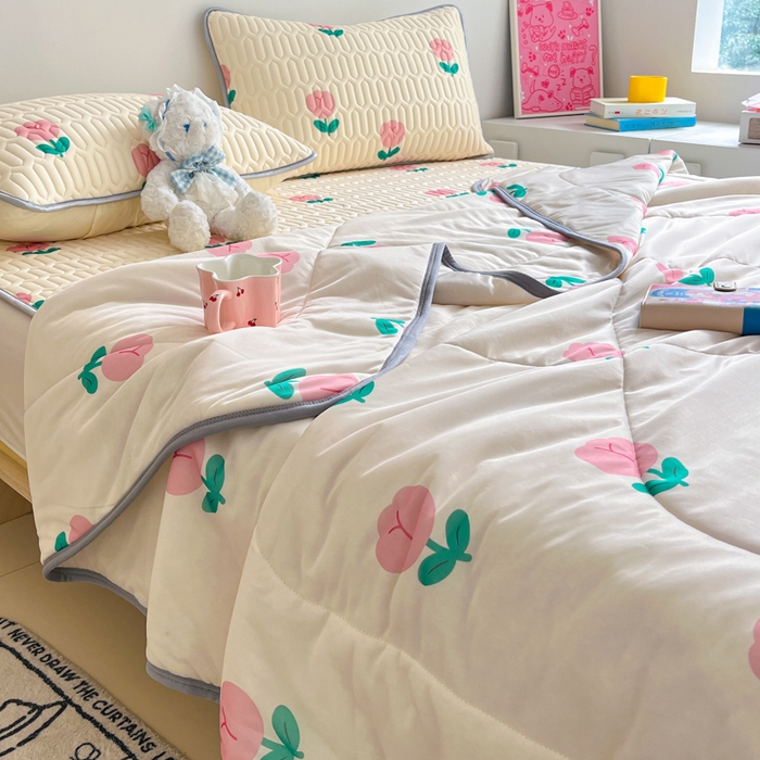 91家纺网 家纺一手货源 找家纺 沐慕 2025新款小清新凉感丝夏被凉席四件套 郁金香