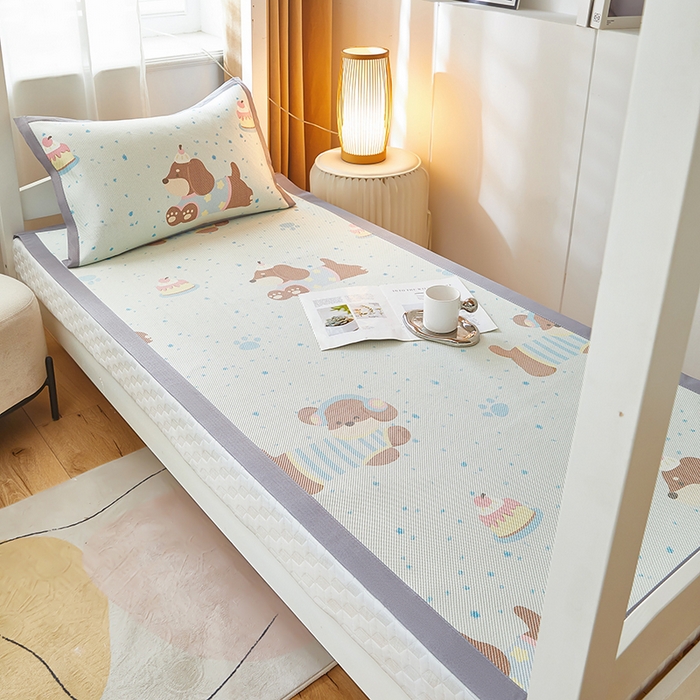 91家纺网 家纺一手货源 找家纺 沐慕 2025新款学生床小清新印花冰藤席 腊肠狗