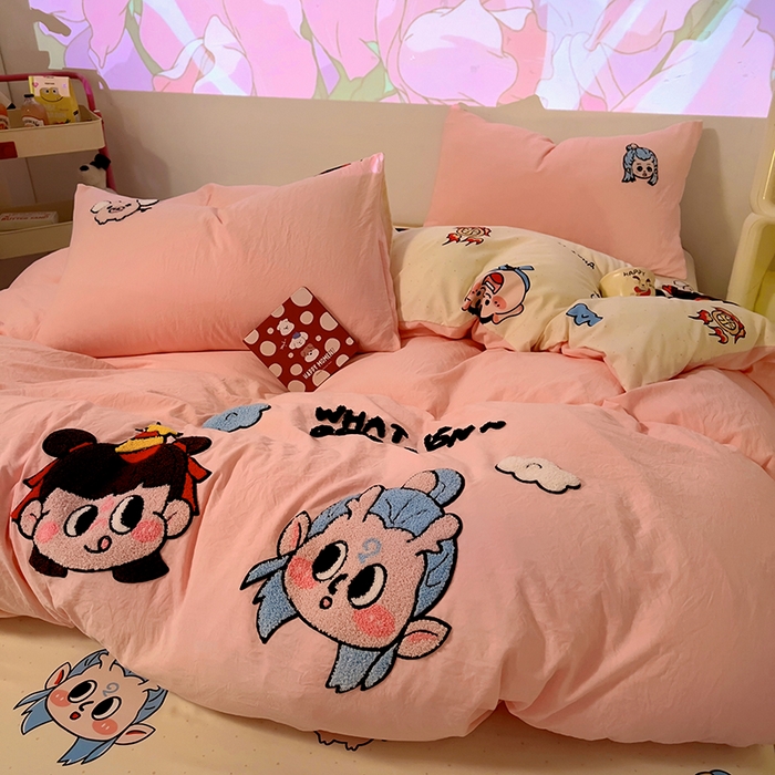 91家纺网 家纺一手货源 找家纺 易辰美 2025新款超软水洗棉毛巾绣四件套-系列二 哪吒敖冰粉