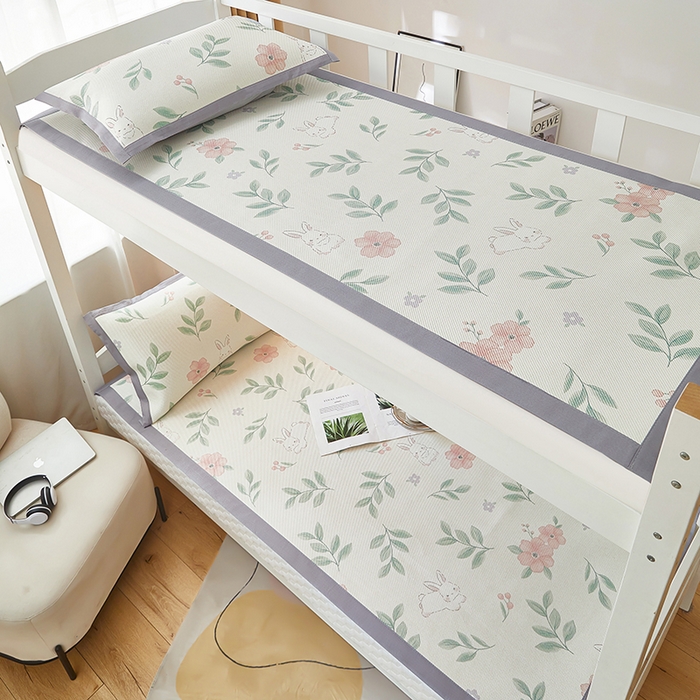 91家纺网 家纺一手货源 找家纺 沐慕 2025新款学生床小清新印花冰藤席 莫妮卡