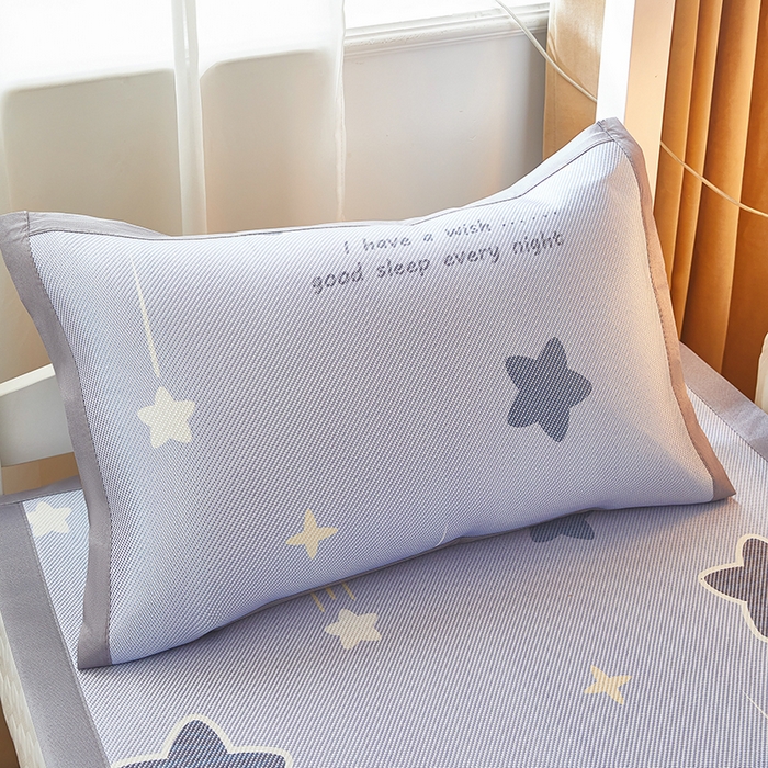 91家纺网 家纺一手货源 找家纺 沐慕 2025新款学生床小清新印花冰藤席 星星点点