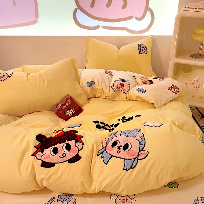 91家纺网 家纺一手货源 找家纺 易辰美 2025新款超软水洗棉毛巾绣四件套-系列二 哪吒敖冰黄