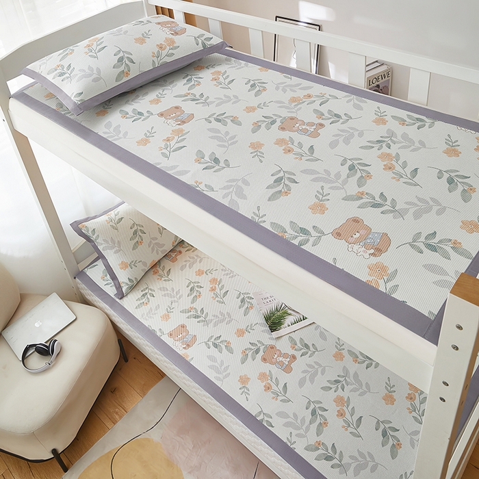 91家纺网 家纺一手货源 找家纺 沐慕 2025新款学生床小清新印花冰藤席 叶子小熊