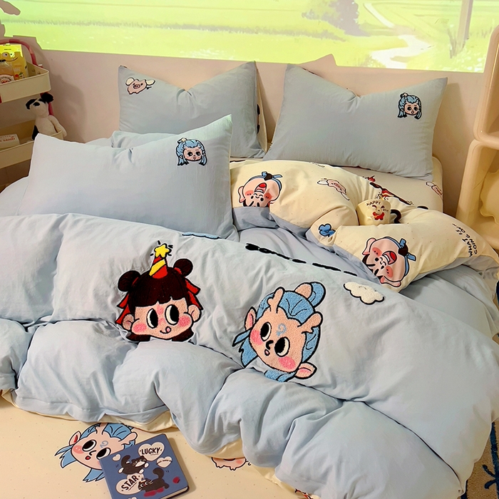 91家纺网 家纺一手货源 找家纺 易辰美 2025新款超软水洗棉毛巾绣四件套-系列二 哪吒敖冰兰