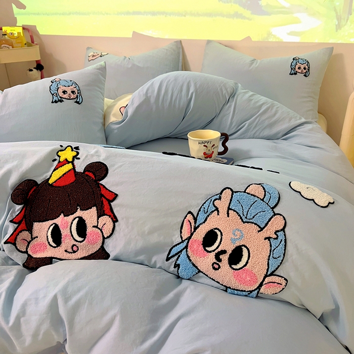 91家纺网 家纺一手货源 找家纺 易辰美 2025新款超软水洗棉毛巾绣四件套-系列二 哪吒敖冰兰