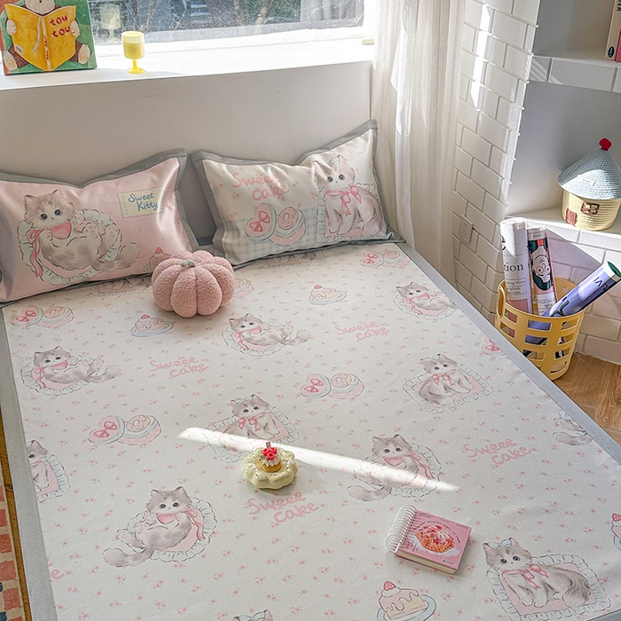 91家纺网 家纺一手货源 找家纺 沐慕 2025新款时尚数码印花600D冰丝凉席系列 冰丝-玫瑰粉喵