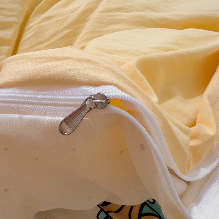 91家纺网 家纺一手货源 找家纺 易辰美 2025新款超软水洗棉毛巾绣四件套-系列二 小哪吒黄