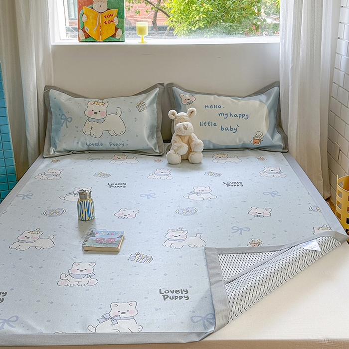 91家纺网 家纺一手货源 找家纺 沐慕 2025新款时尚数码印花600D冰丝凉席系列 冰丝-西高地蓝