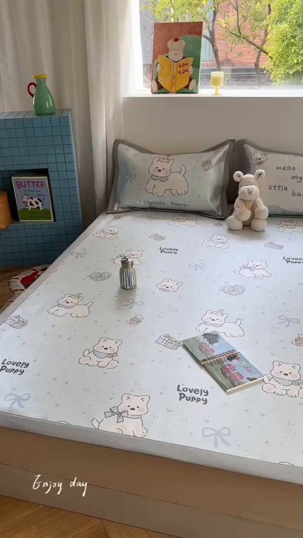 91家纺网 家纺一手货源 找家纺 沐慕 2025新款时尚数码印花600D冰丝凉席系列 冰丝-西高地蓝