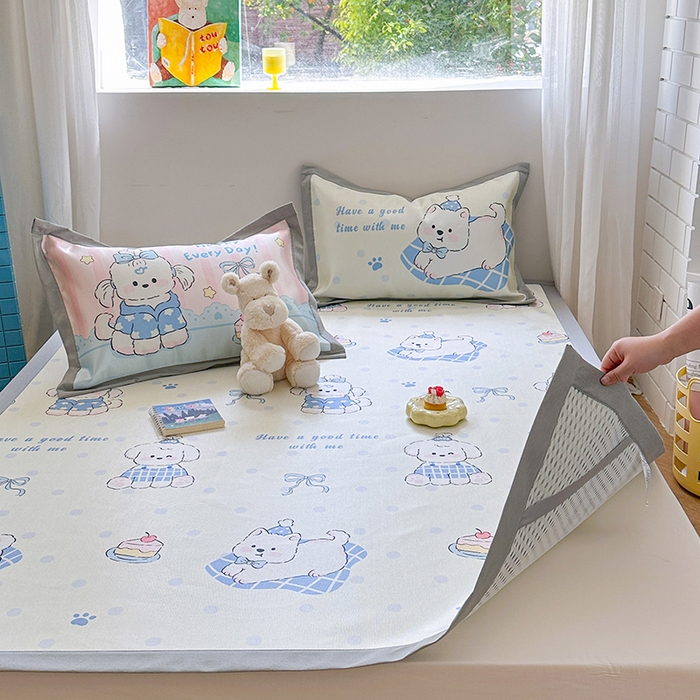 91家纺网 家纺一手货源 找家纺 沐慕 2025新款时尚数码印花600D冰丝凉席系列 冰丝-小奶狗