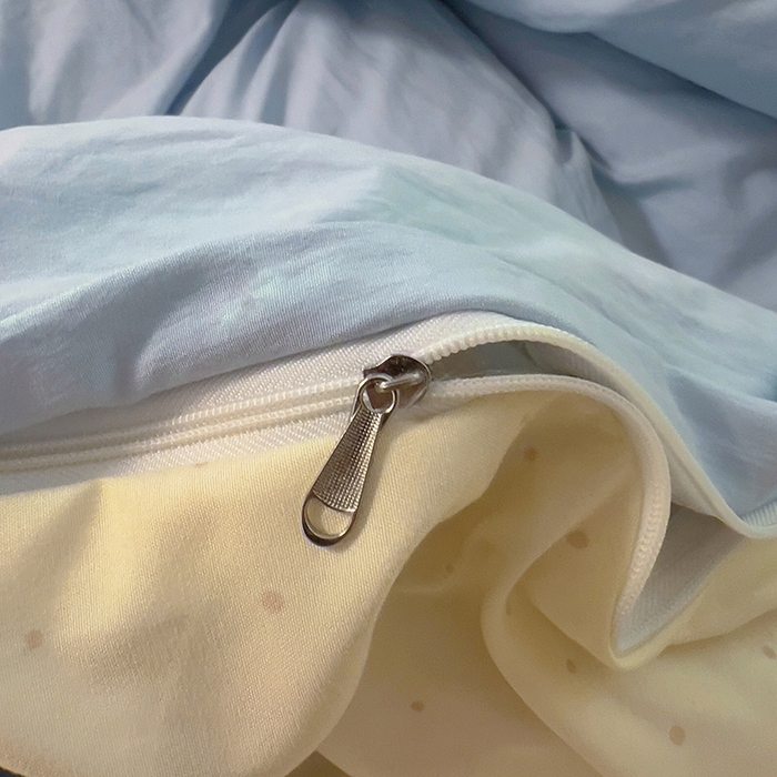 91家纺网 家纺一手货源 找家纺 易辰美 2025新款超软水洗棉毛巾绣四件套-系列二 小哪吒兰