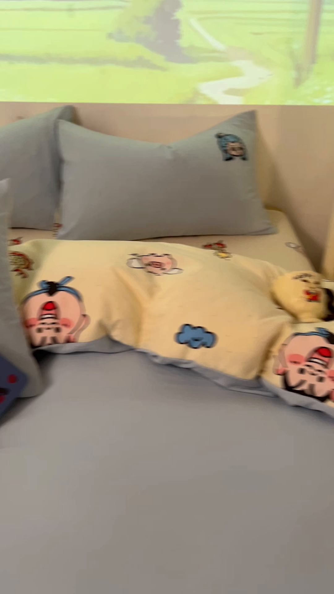 91家纺网 家纺一手货源 找家纺 易辰美 2025新款超软水洗棉毛巾绣四件套-系列二 小哪吒兰