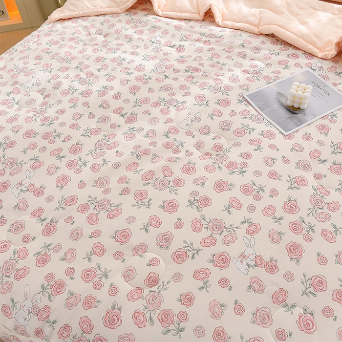 91家纺网 家纺一手货源 找家纺 圣楚家纺 2025春夏新款大豆纤维夏被夏凉被空调被 花香小兔