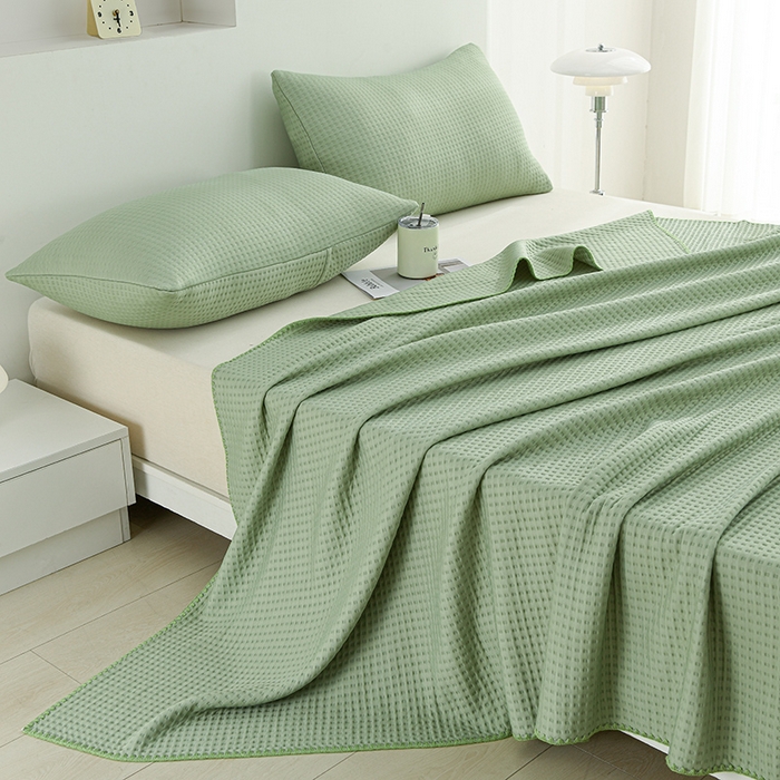 91家纺网 家纺一手货源 找家纺 圣楚家纺 2025春夏新款清凉华夫格夏被夏凉被空调被 清凉草绿