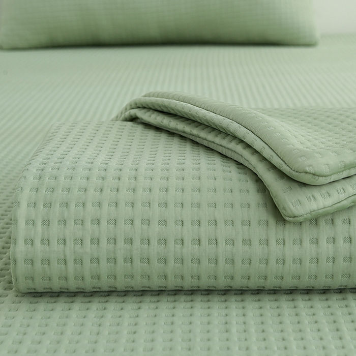 91家纺网 家纺一手货源 找家纺 圣楚家纺 2025春夏新款清凉华夫格夏被夏凉被空调被 清凉草绿