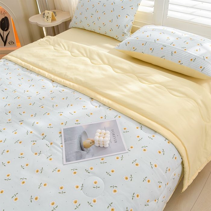 91家纺网 家纺一手货源 找家纺 圣楚家纺 2025春夏新款大豆纤维夏被夏凉被空调被 笑脸甜心