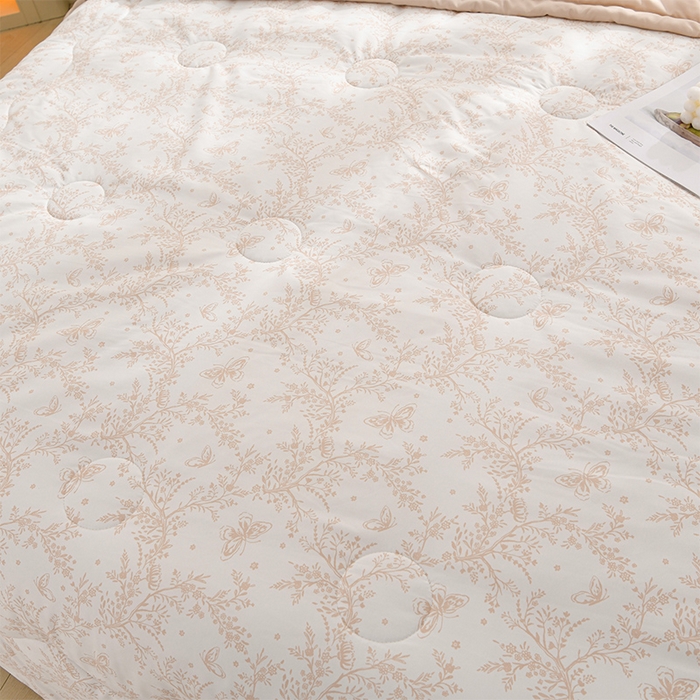 91家纺网 家纺一手货源 找家纺 圣楚家纺 2025春夏新款大豆纤维夏被夏凉被空调被 逐风飞扬