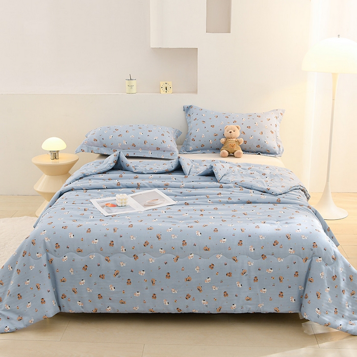 91家纺网 家纺一手货源 找家纺 圣楚家纺 2025春夏新款全棉双层纱夏被夏凉被空调被 冒冒熊