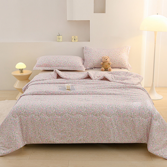 91家纺网 家纺一手货源 找家纺 圣楚家纺 2025春夏新款全棉双层纱夏被夏凉被空调被 梅林春晓