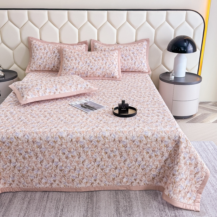 91家纺网 家纺一手货源 找家纺 晨晨家纺 2025新款A类印花莱赛尔天丝软席床盖三件套 紫韵