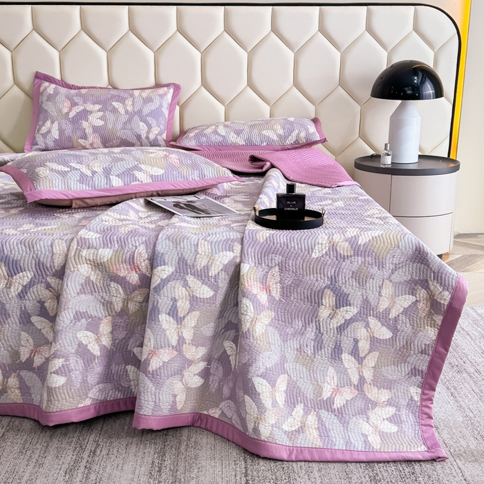 91家纺网 家纺一手货源 找家纺 晨晨家纺 2025新款A类印花莱赛尔天丝软席床盖三件套 梦蝶