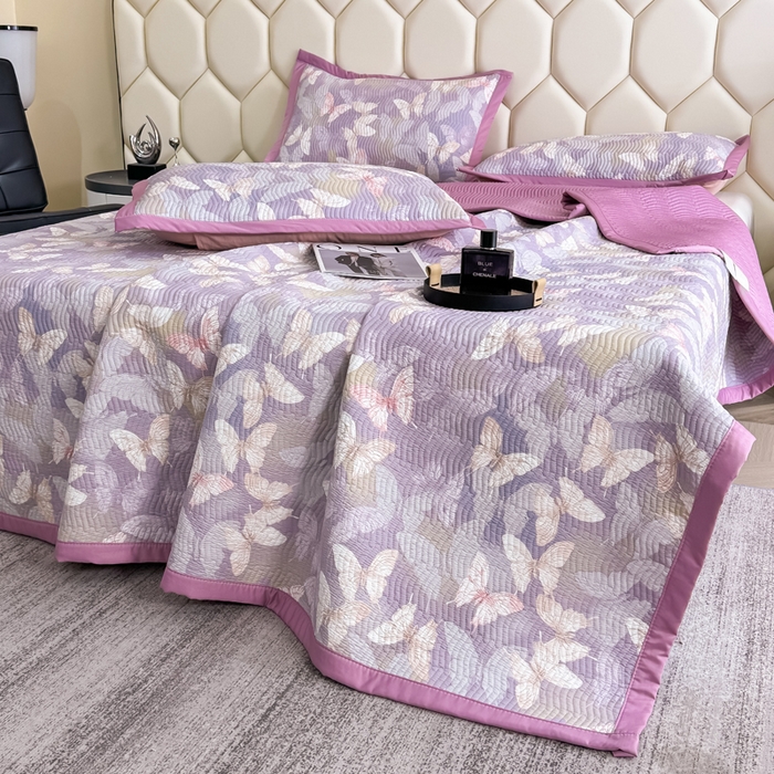 91家纺网 家纺一手货源 找家纺 晨晨家纺 2025新款A类印花莱赛尔天丝软席床盖三件套 梦蝶