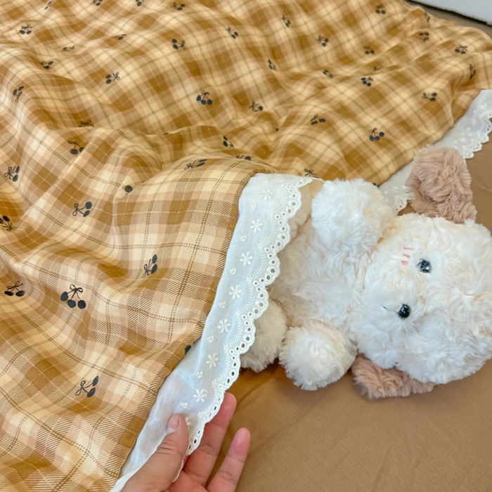 91家纺网 家纺一手货源 找家纺 盼季家纺 2025新款水洗棉蕾丝花边四件套 小蕾丝花边-赫本樱桃