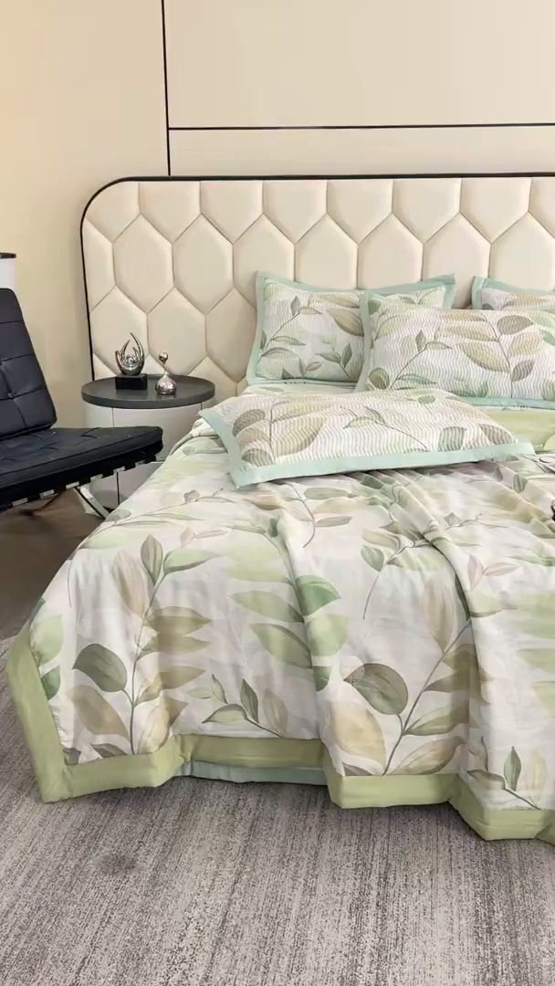 91家纺网 家纺一手货源 找家纺 晨晨家纺 2025新款A类印花莱赛尔天丝软席床盖三件套 语叶