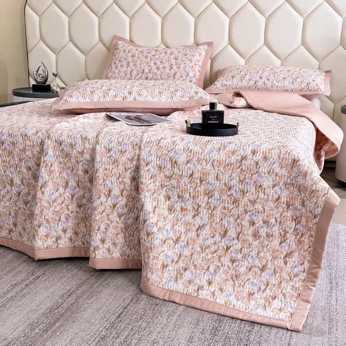 91家纺网 家纺一手货源 找家纺 晨晨家纺 2025新款A类印花莱赛尔天丝软席床盖三件套 紫韵