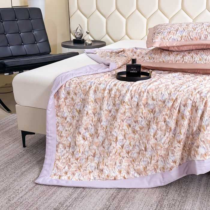 91家纺网 家纺一手货源 找家纺 晨晨家纺 2025新款A类印花莱赛尔天丝软席床盖三件套 紫韵