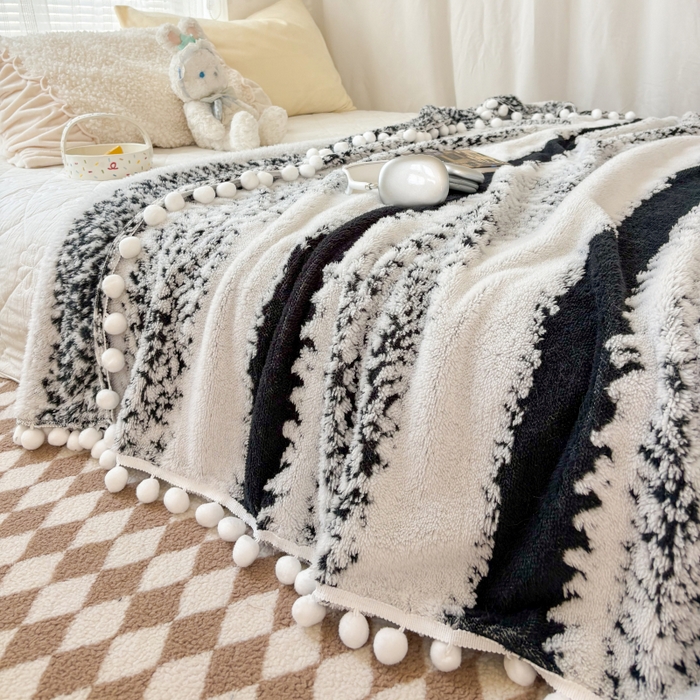 91家纺网 家纺一手货源 找家纺 潮邦创意家居 【标准250G】阳离子双色提花星绒梦语小球毯可供跨境电商可压缩 星绒梦语素墨