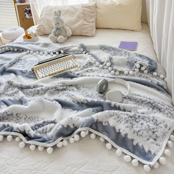 91家纺网 家纺一手货源 找家纺 潮邦创意家居 【标准250G】阳离子双色提花星绒梦语小球毯可供跨境电商可压缩 星绒梦语烟灰